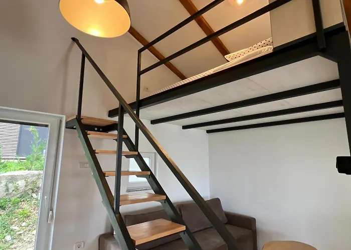 Rini House